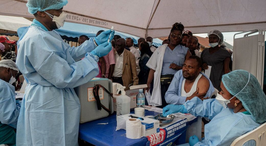 Ebola en RDC : le bilan dépasse les 10 000 cas confirmés