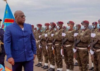 Les autorisations de sortie à l’étranger suspendues pour les officiers généraux et supérieurs des FARDC