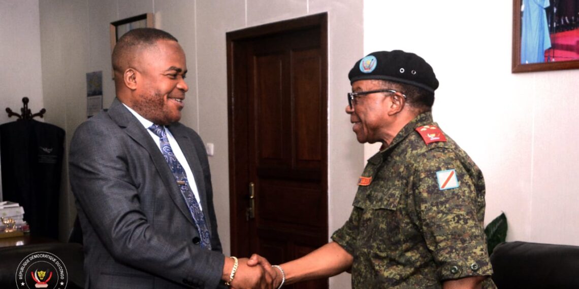 Le nouveau Premier président de la Haute Cour militaire échange avec le président du CSM