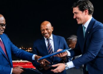 Nicolas Kazadi, ancien ministre des Finances, Turhan Mildon, à travers Milvest, aurait bénéficié de paiements publics avoisinant les 2 milliards de dollars américains
